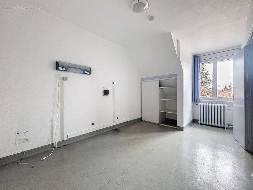 Maison à THEZILLIEU