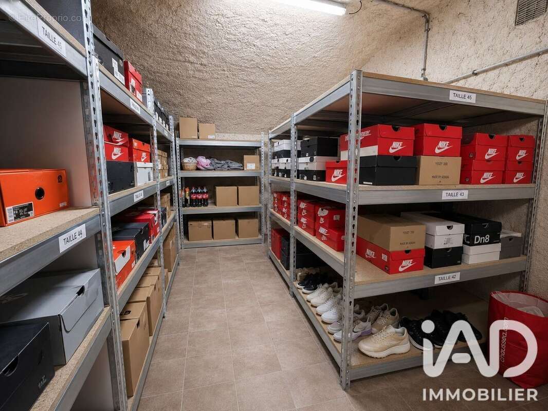 Commerce 52 m² à Toulon  - photo 8