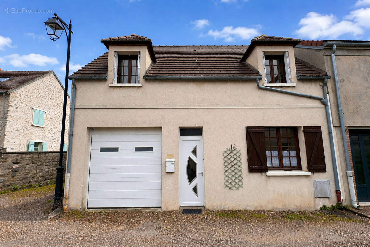 Maison à ORRY-LA-VILLE