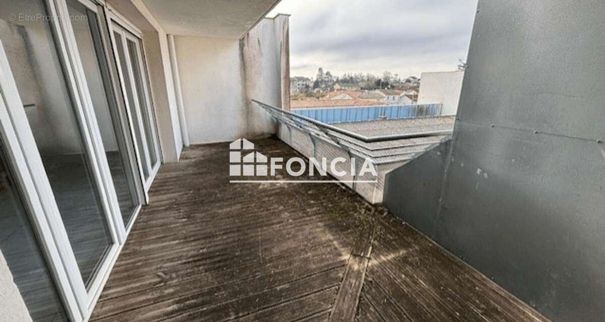 Appartement à VILLENAVE-D'ORNON