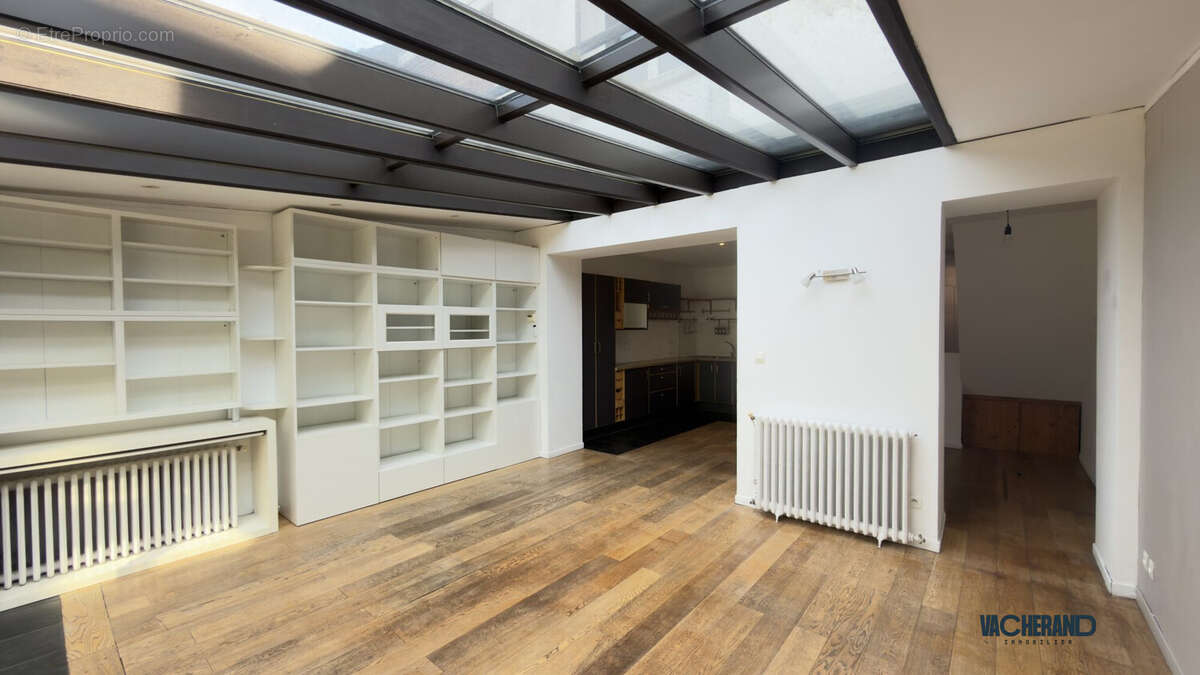 Maison 127 m² à La Madeleine  - photo 2