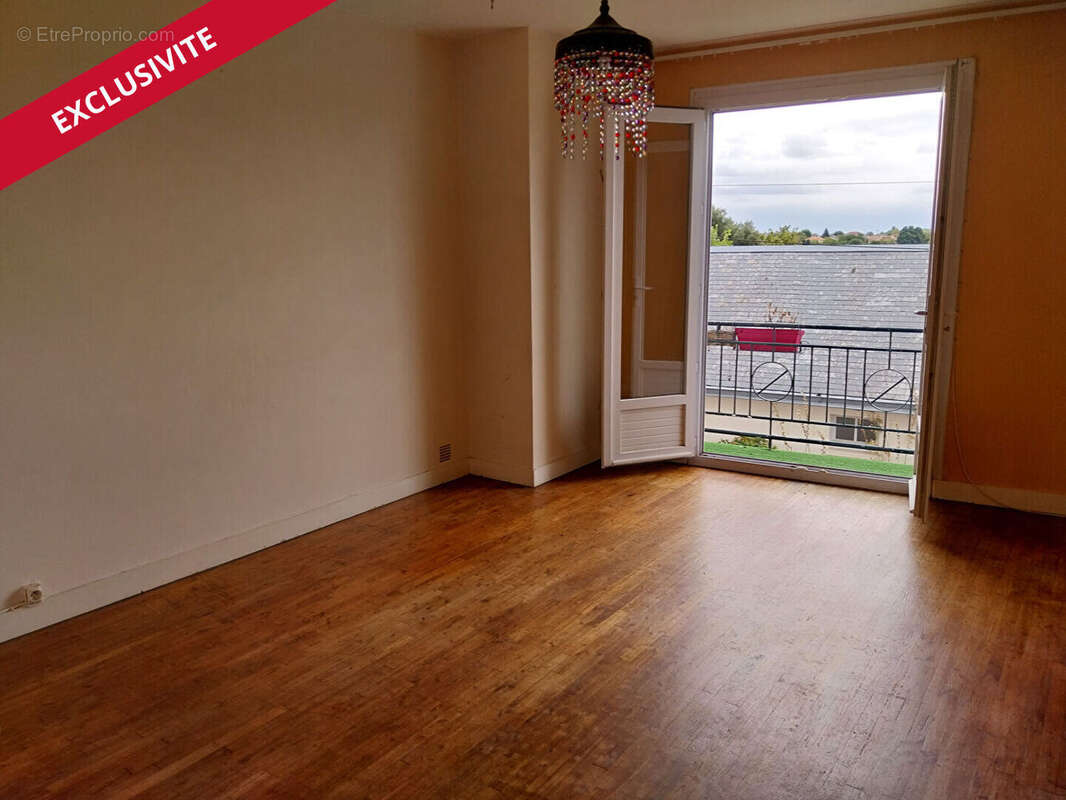 Maison à SAINT-PIERRE-D&#039;EXIDEUIL