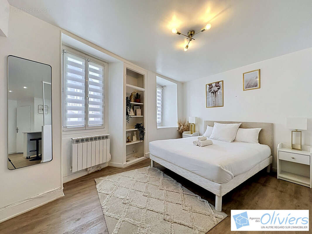 Appartement à DAMPIERRE-EN-YVELINES