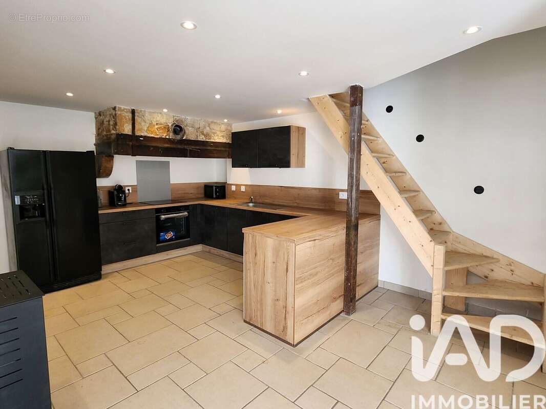 Photo 4 - Maison à CHAMPAGNE-EN-VALROMEY