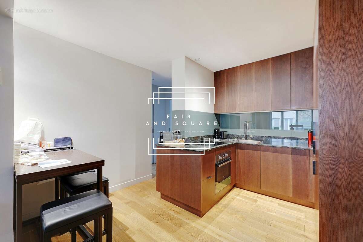 Appartement à NEUILLY-SUR-SEINE