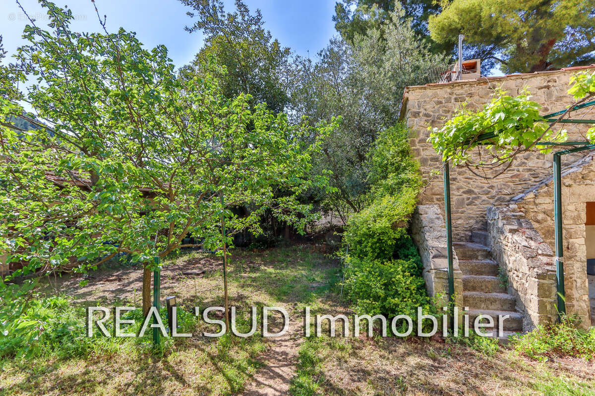 Maison à MARSEILLE-9E