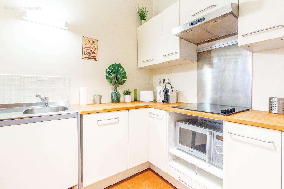 Appartement à MARSEILLE-2E