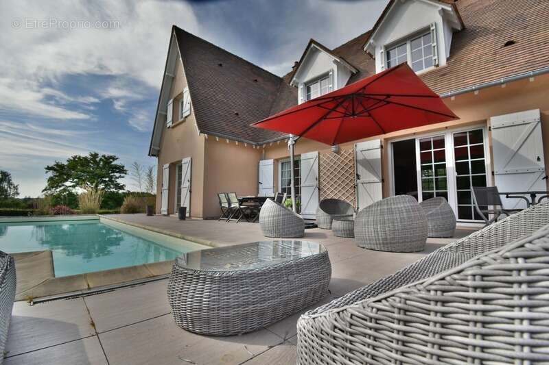 Maison à SAINT-PREST