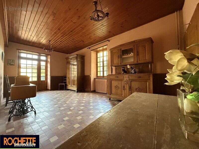 Maison à MACHEZAL