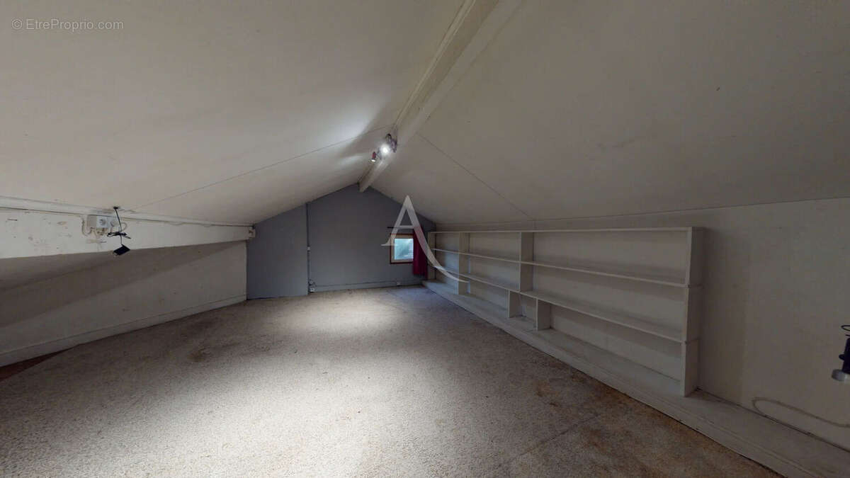 Commerce à CONFLANS-SAINTE-HONORINE