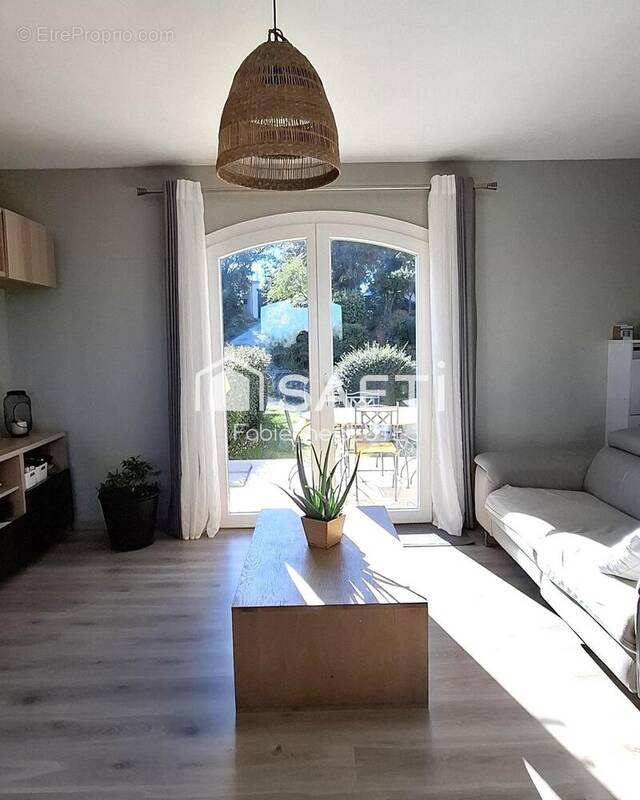 Photo 1 - Maison à JONQUERETTES