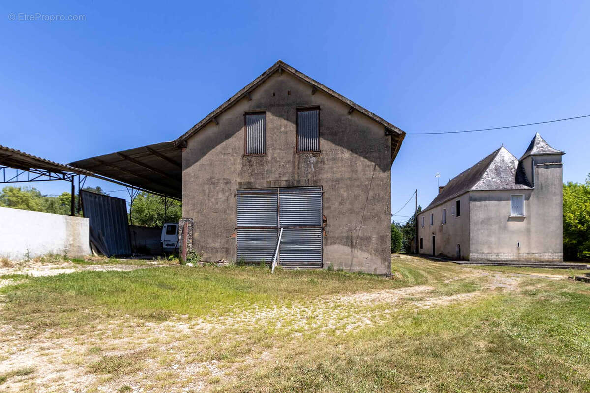 Maison à SAINT-MARTIAL-DE-NABIRAT