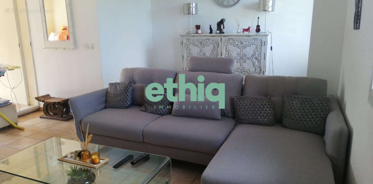 Appartement à BAIE-MAHAULT