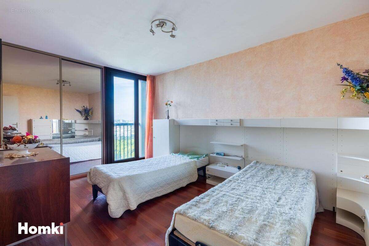 Appartement à MARSEILLE-8E