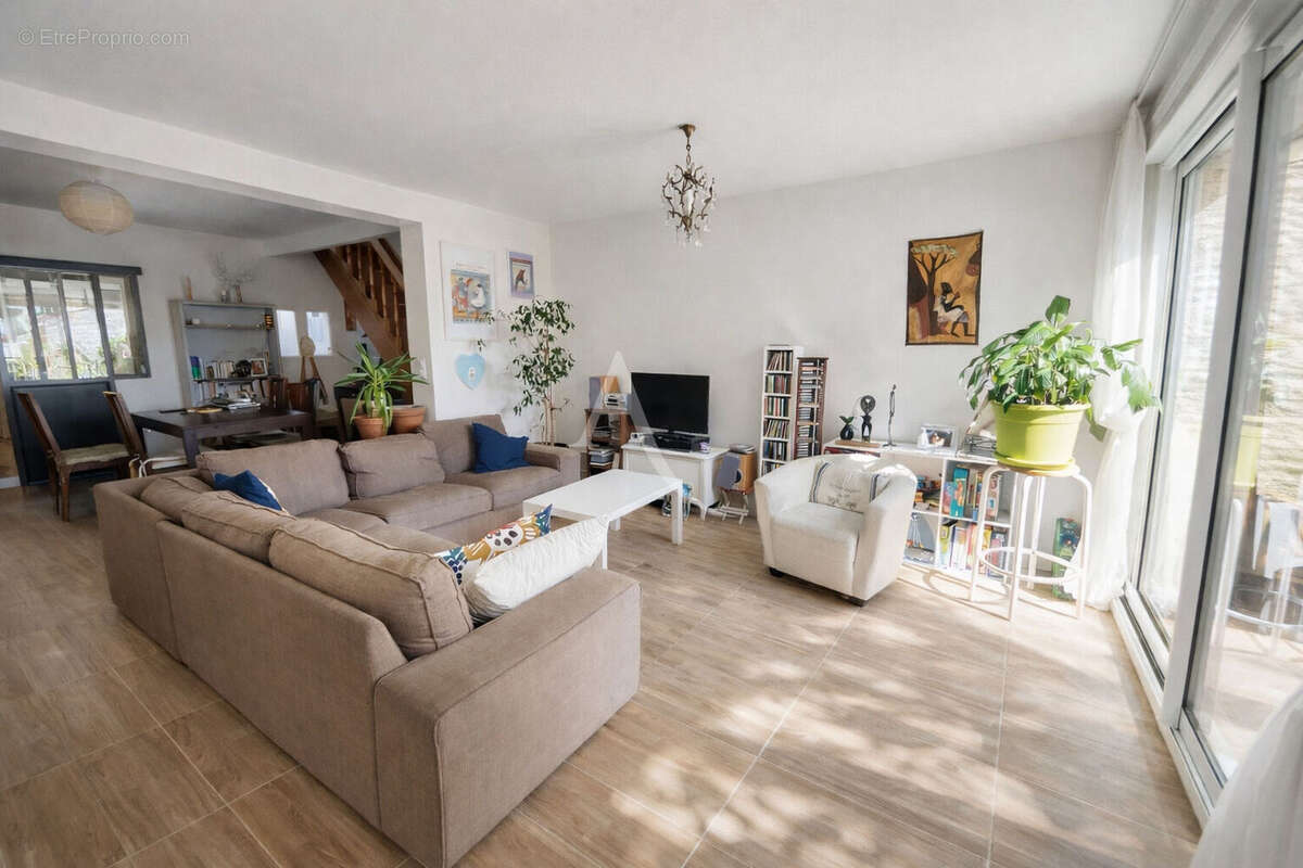 Maison Fontenay Sous Bois 5 pièce(s) 85.10 m2 - photo 3