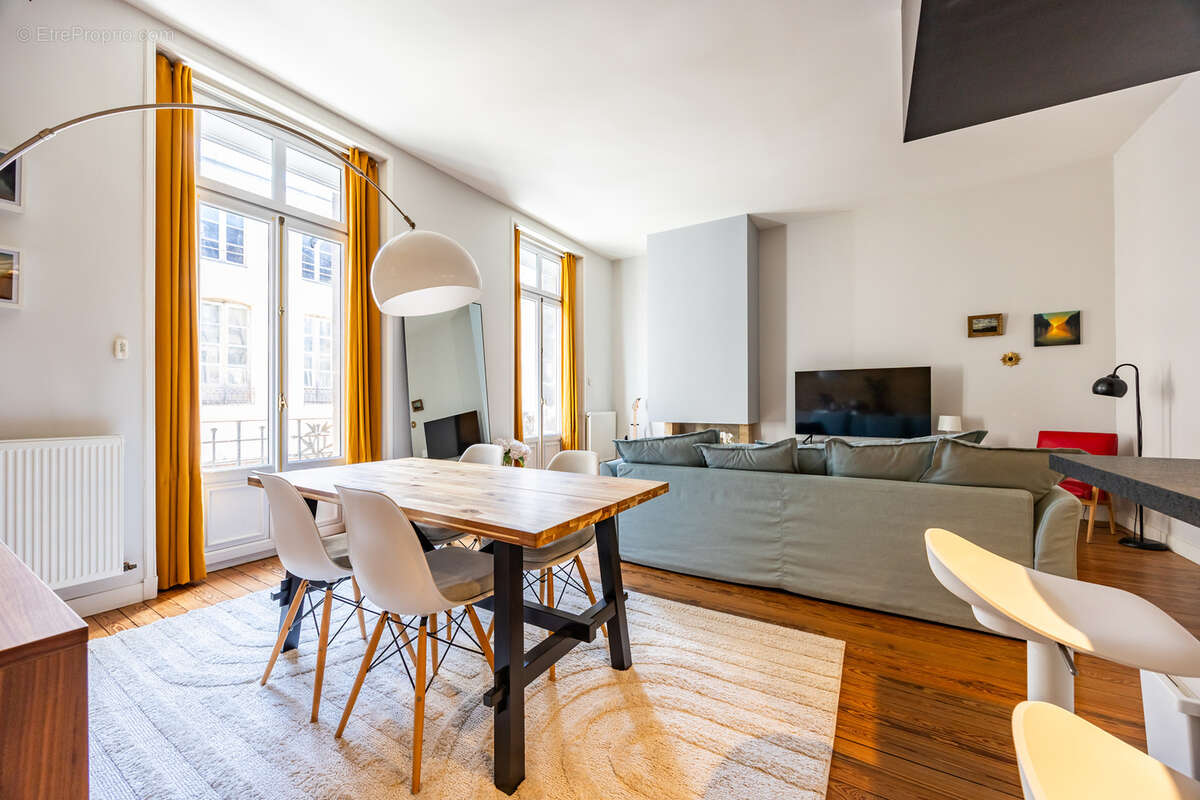 Appartement à BORDEAUX