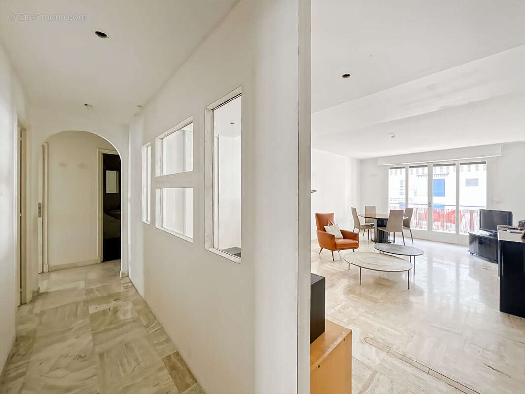 Appartement à LE CANNET