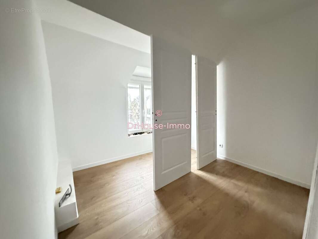 Maison à CHALETTE-SUR-LOING