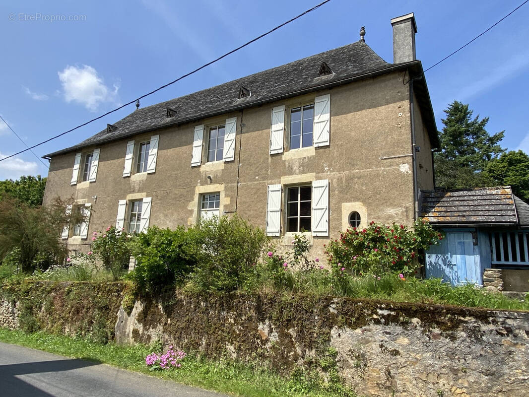 Maison à JUILLAC