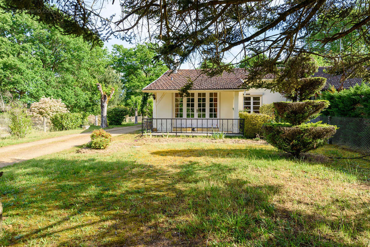 Maison à ROQUEFORT