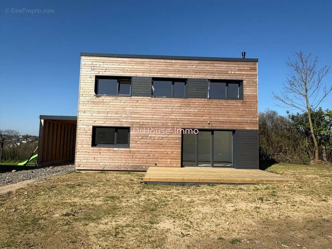 Maison à LANDIVISIAU