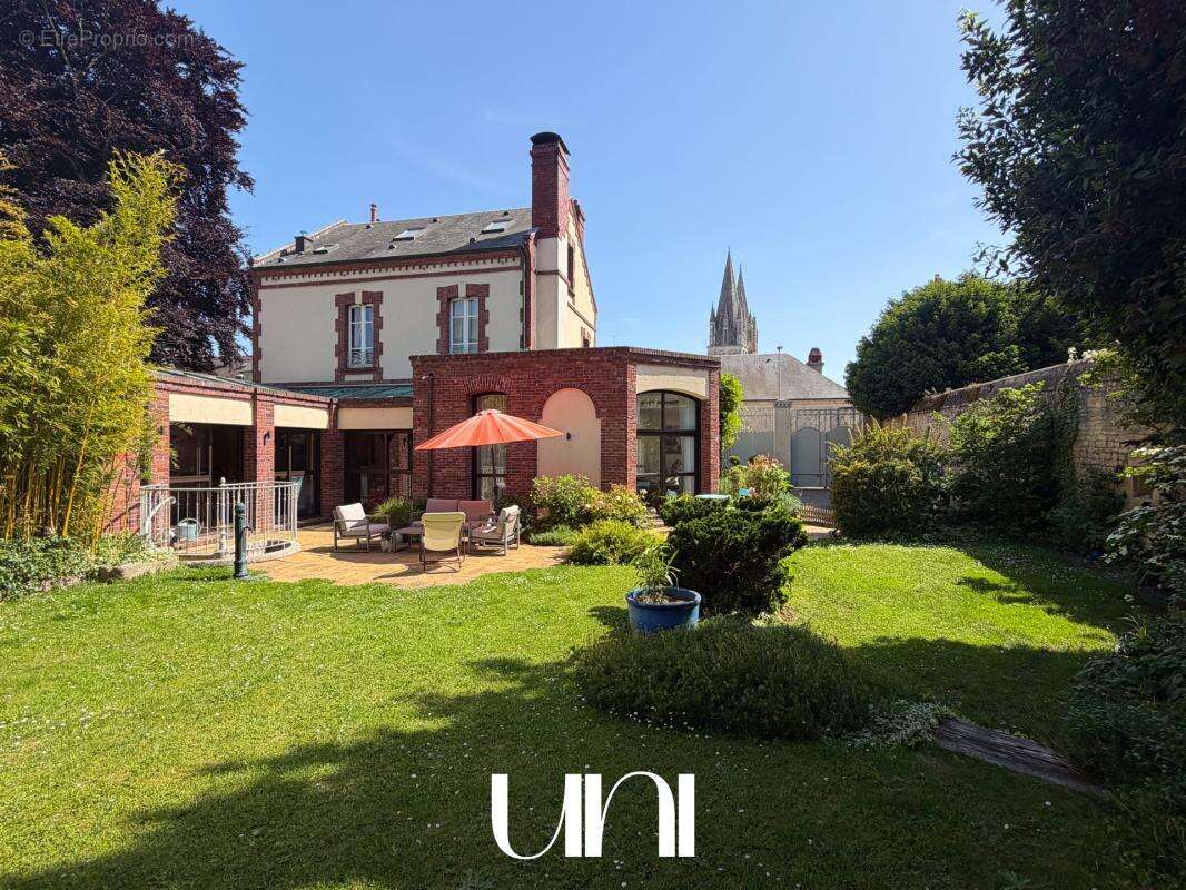 Maison 6 pièces de 350 m2  - CAEN - photo 17