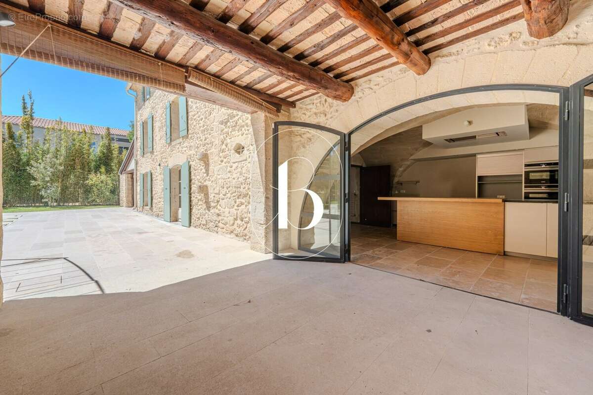 Maison à UZES