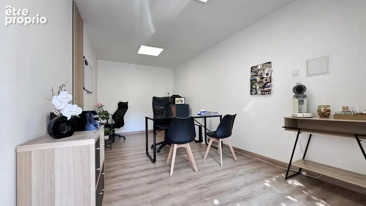 VIAS- Charmante maison de ville avec garage  Idéal investissement ou premier achat ! - photo 10