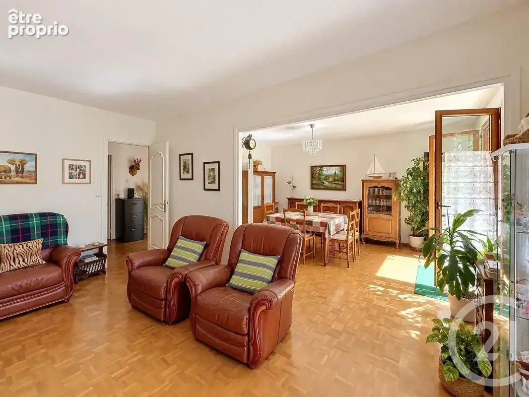 Appartement 3 pièces 76 m² à vendre à Rambouillet (78120) - photo 2