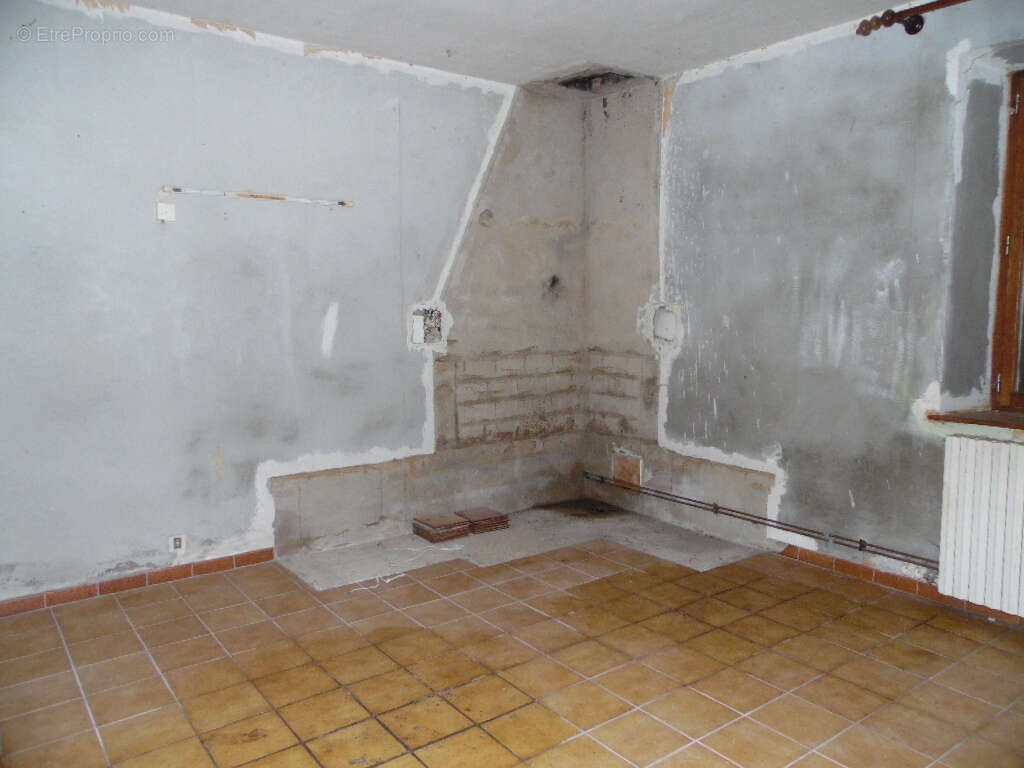 Maison à SENONES