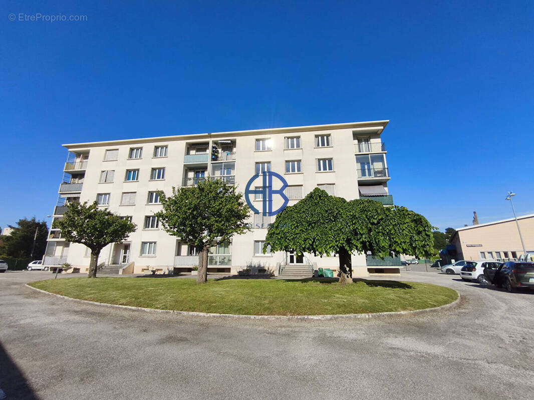 Appartement à RENAGE