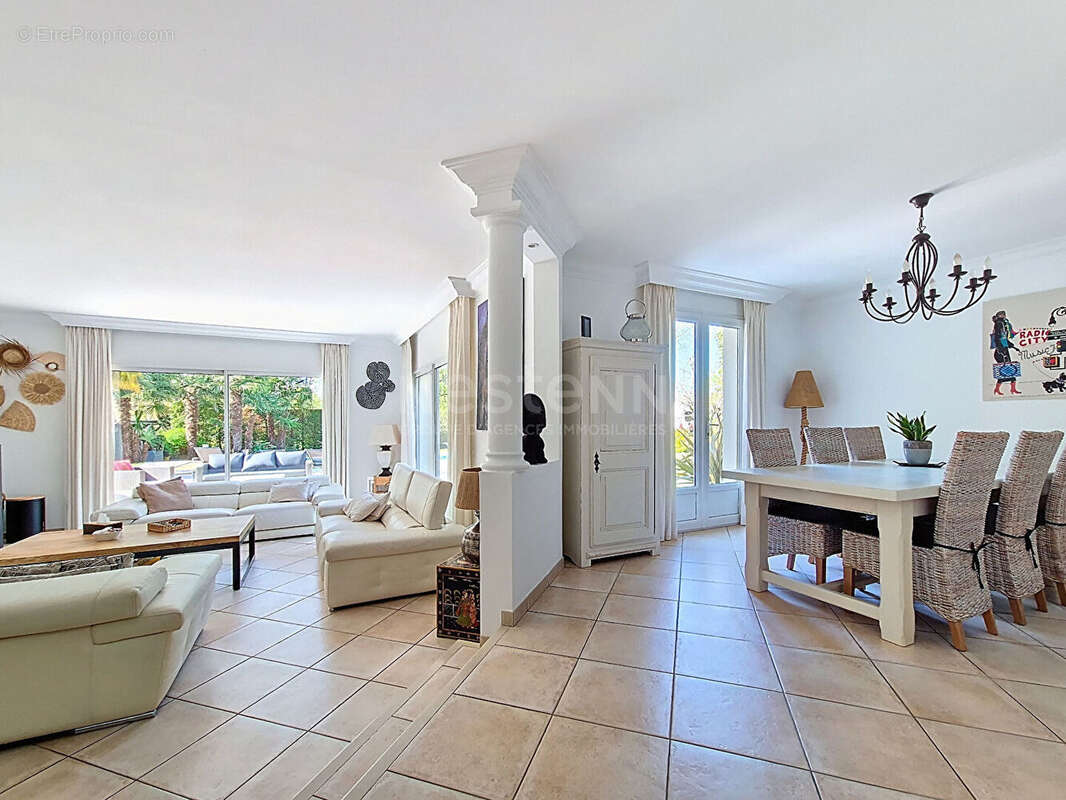 Maison Gouvieux 280M² habitables, jardin 2150 m² avec piscine - photo 5
