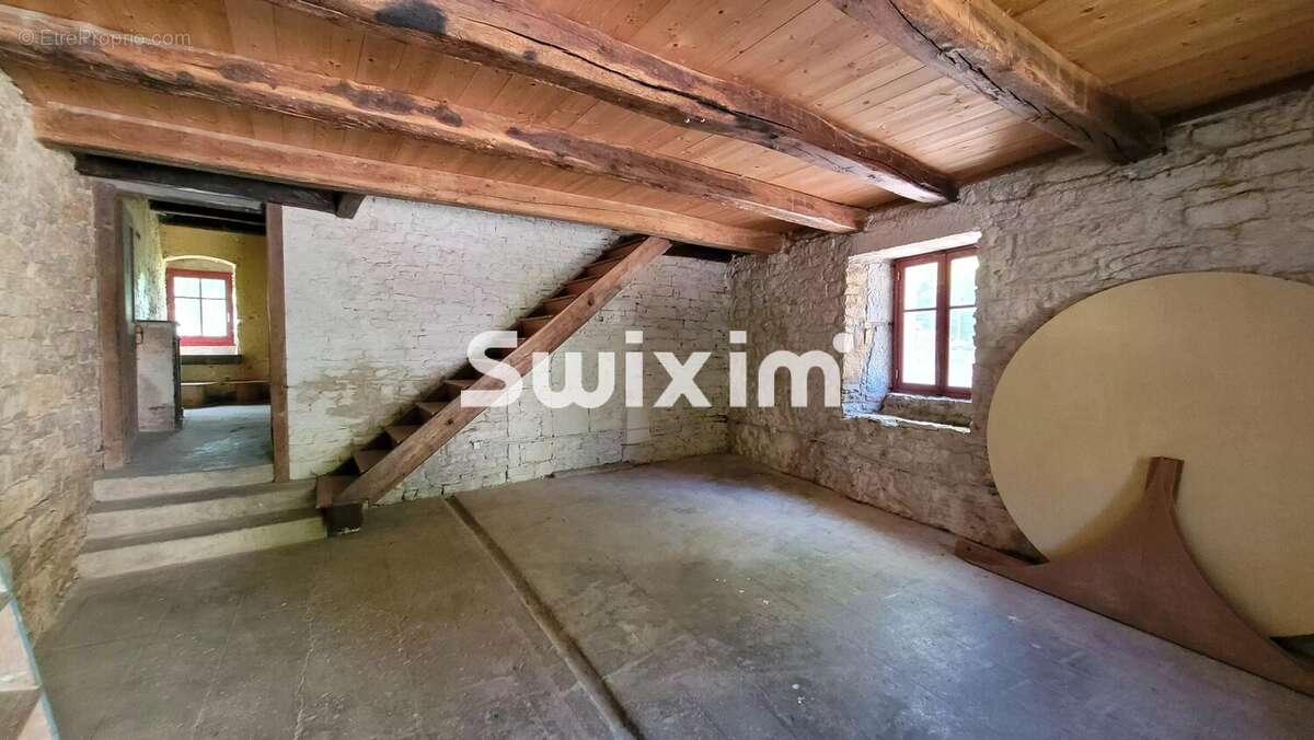Propriété de caractère en pierre - photo 15