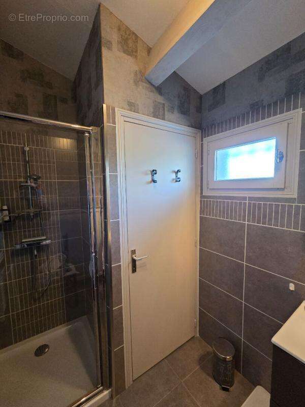 Maison à MONTELIMAR