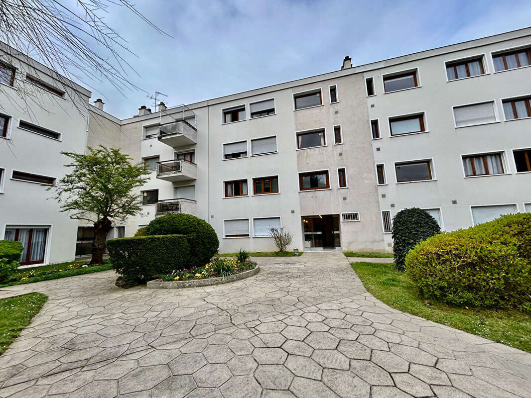 Appartement à NOGENT-SUR-MARNE