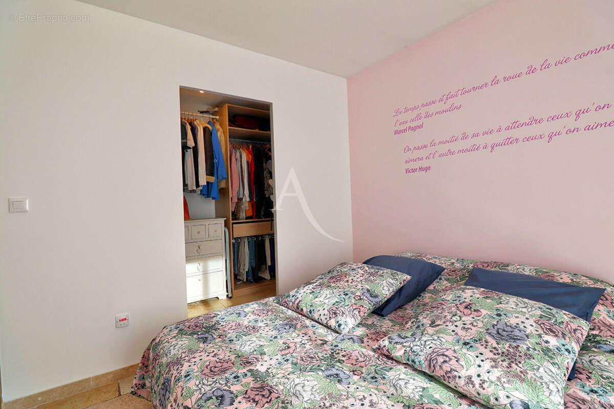 Maison à VINON-SUR-VERDON