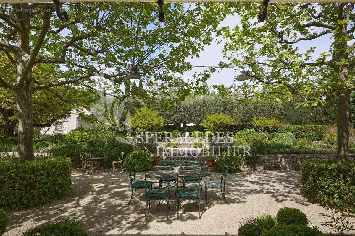 Maison à PEYMEINADE