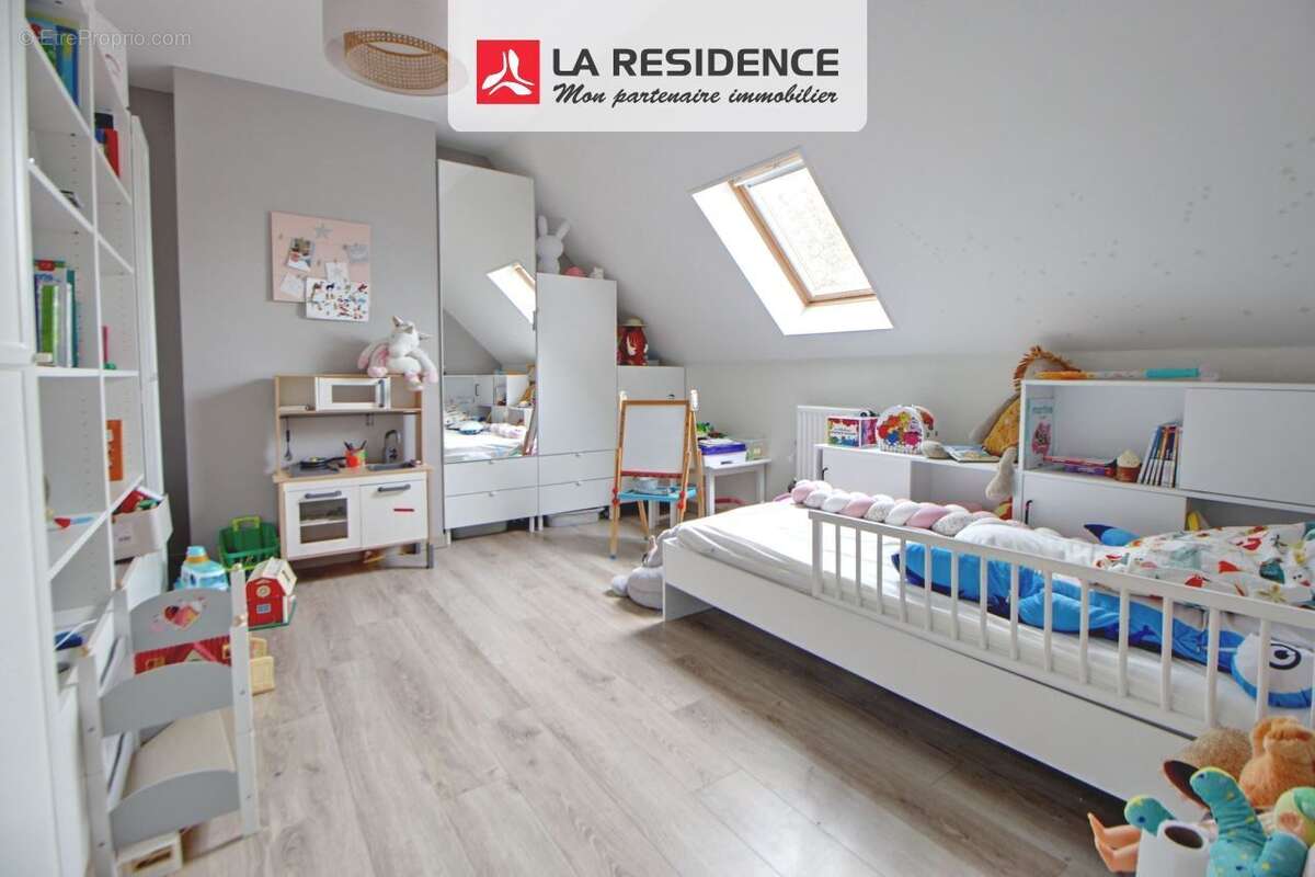 Maison 131 m² à Chapet  - photo 9