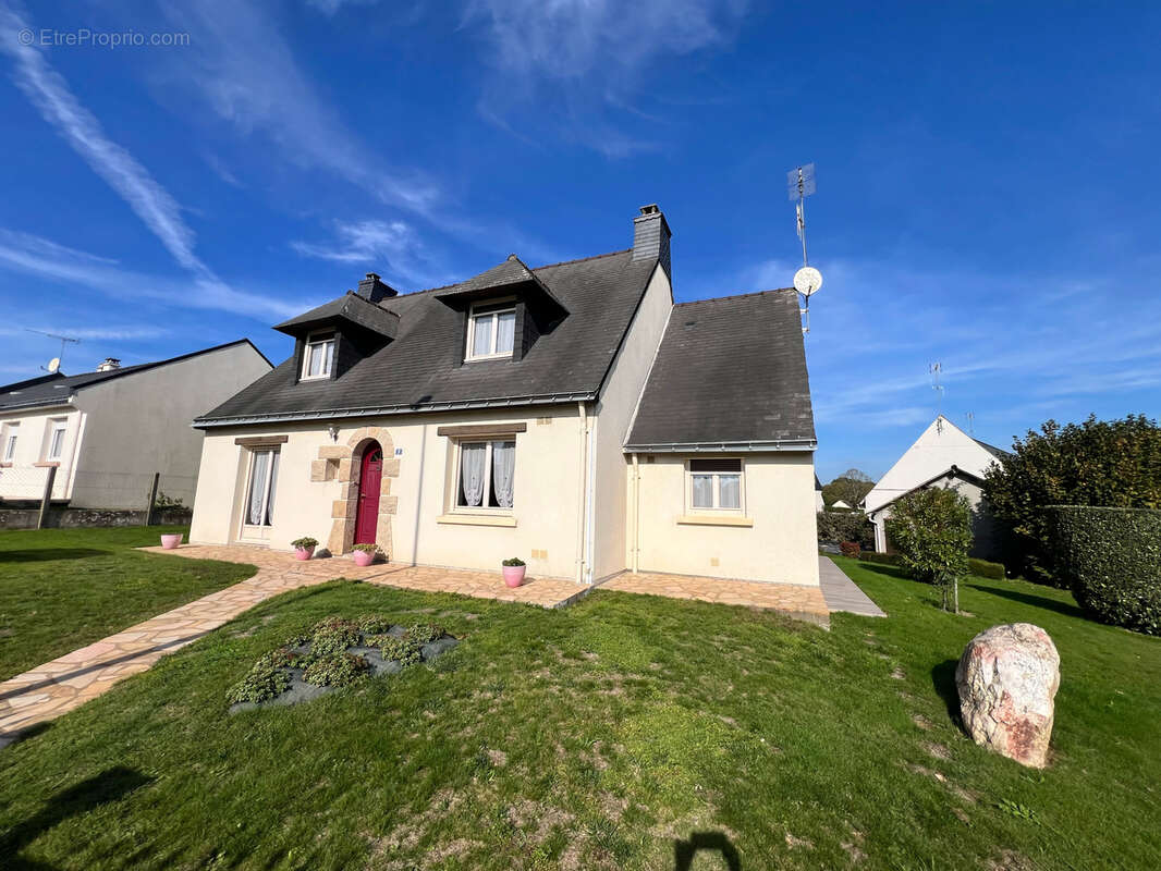 Maison à LUSANGER