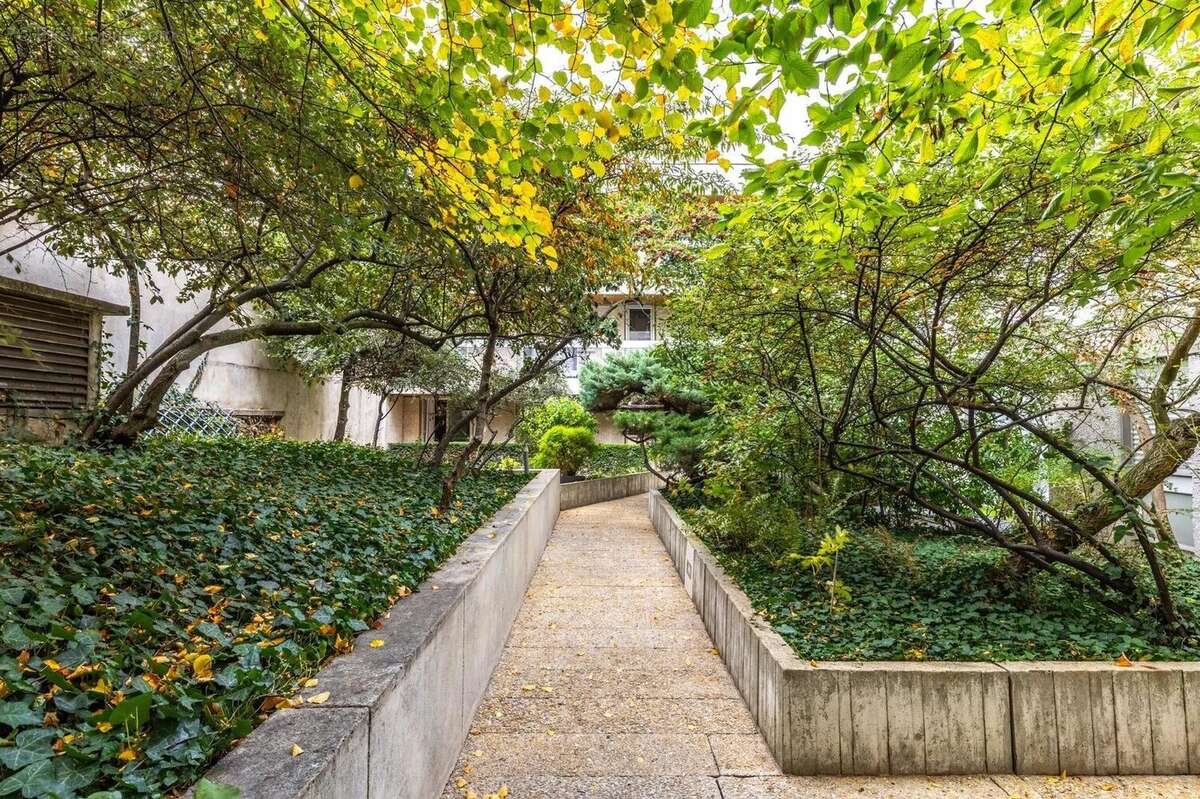 Appartement 49 m² à Paris-15e  - photo 19