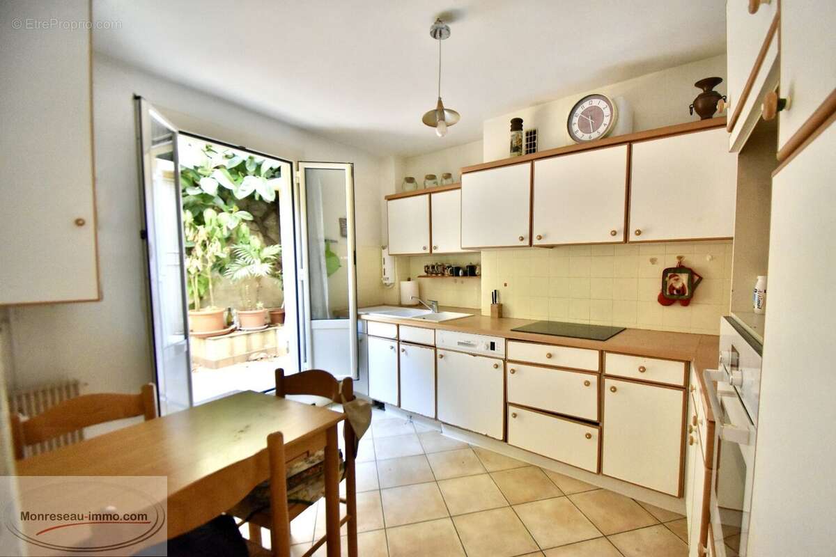 Appartement à CAP-D'AIL