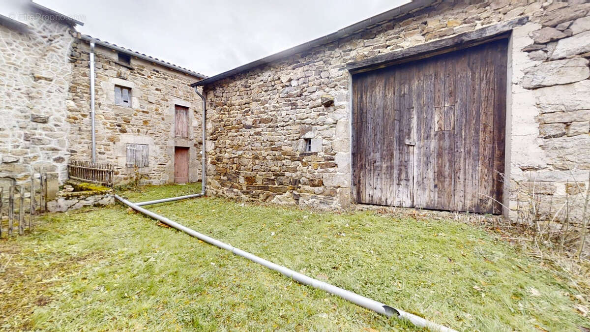 Maison à RIOTORD