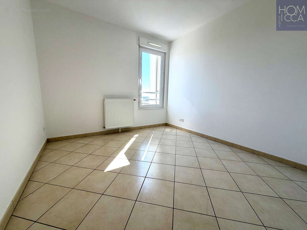 Appartement à LYON-9E