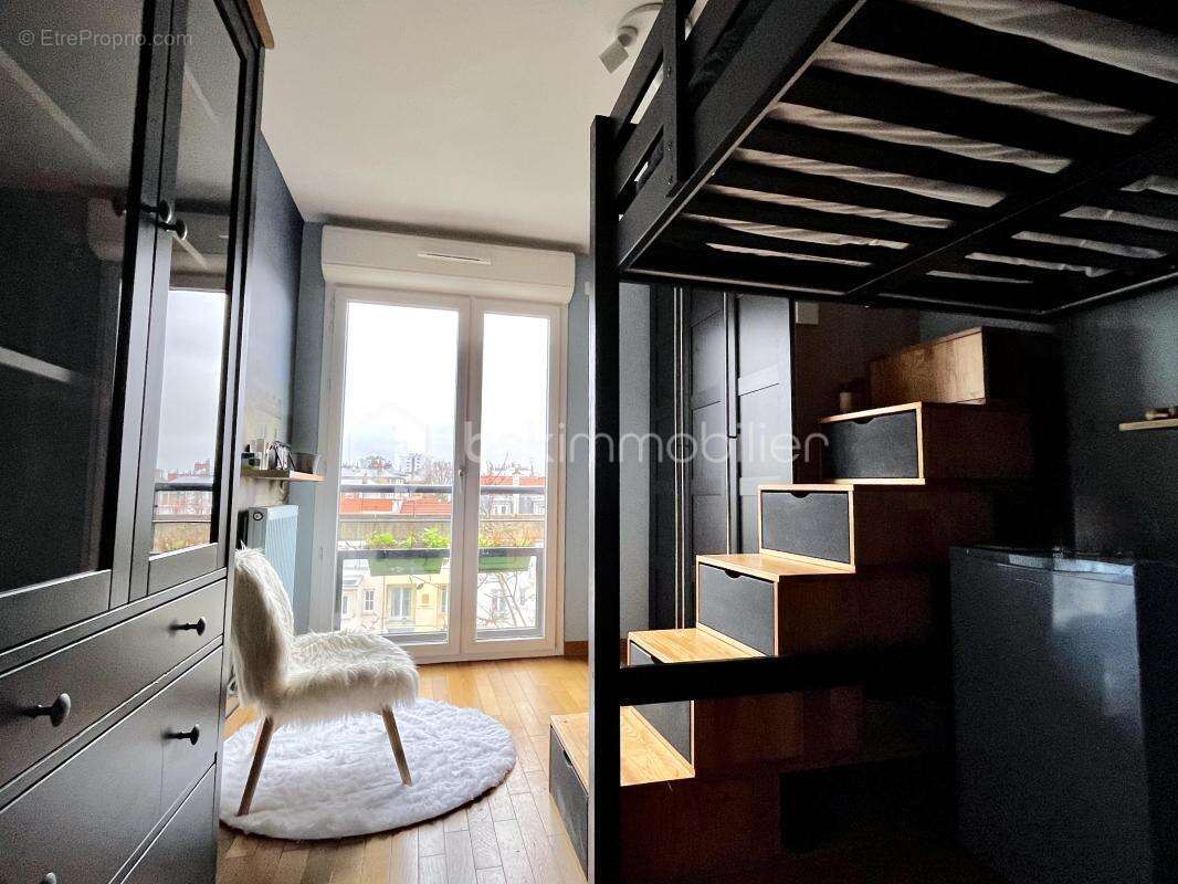 Appartement à PARIS-18E