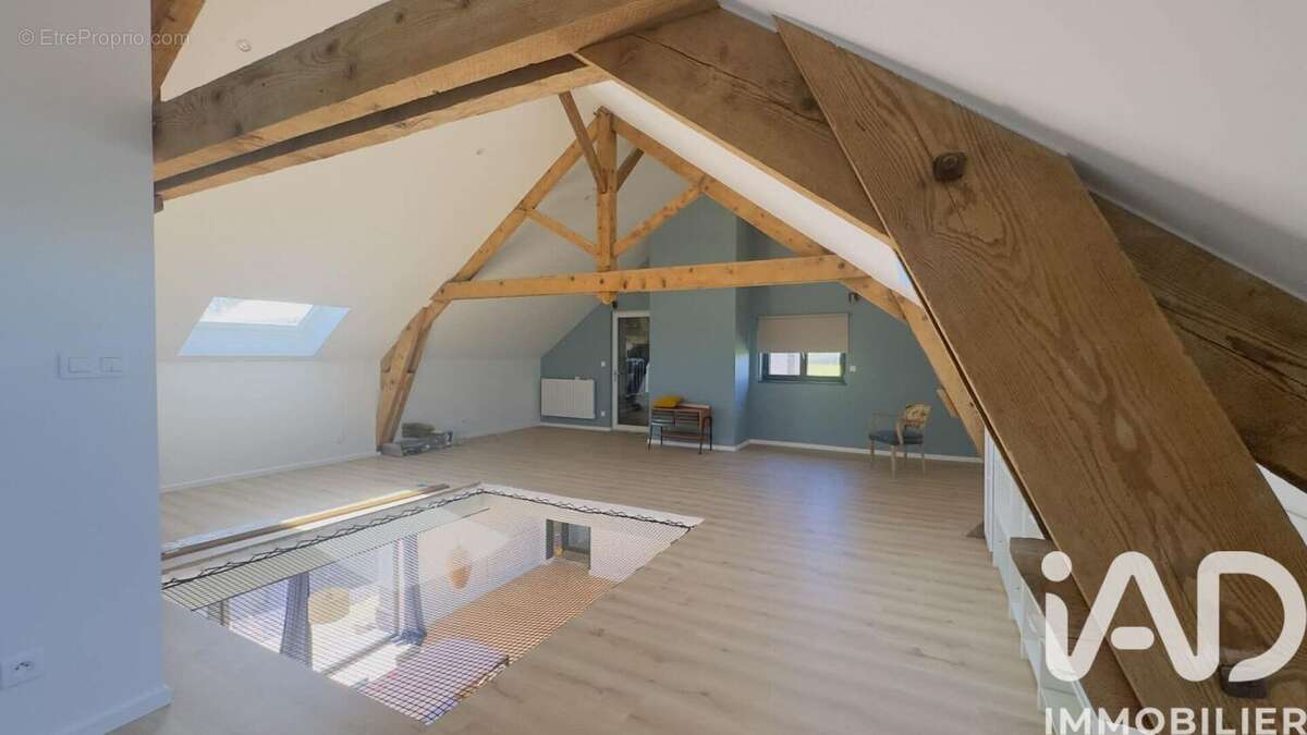 Maison 206 m² à Catillon-Sur-Sambre  - photo 3