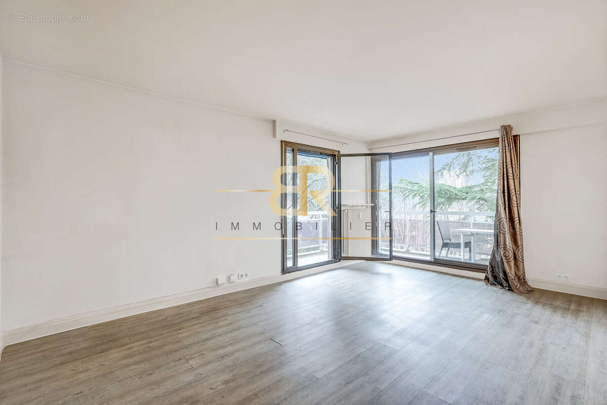 Appartement à BOURG-LA-REINE