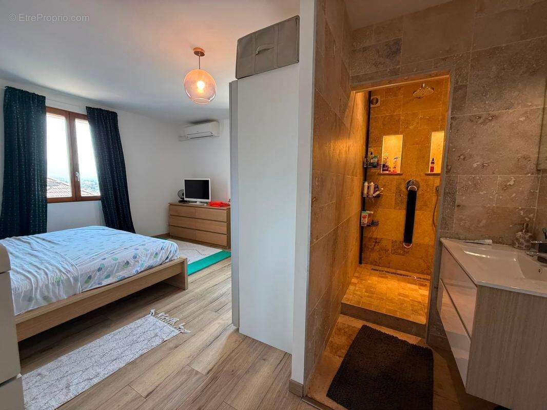 À VENDRE – Maison familiale de 177 m² avec fort potentiel – SALES (74150) - photo 6