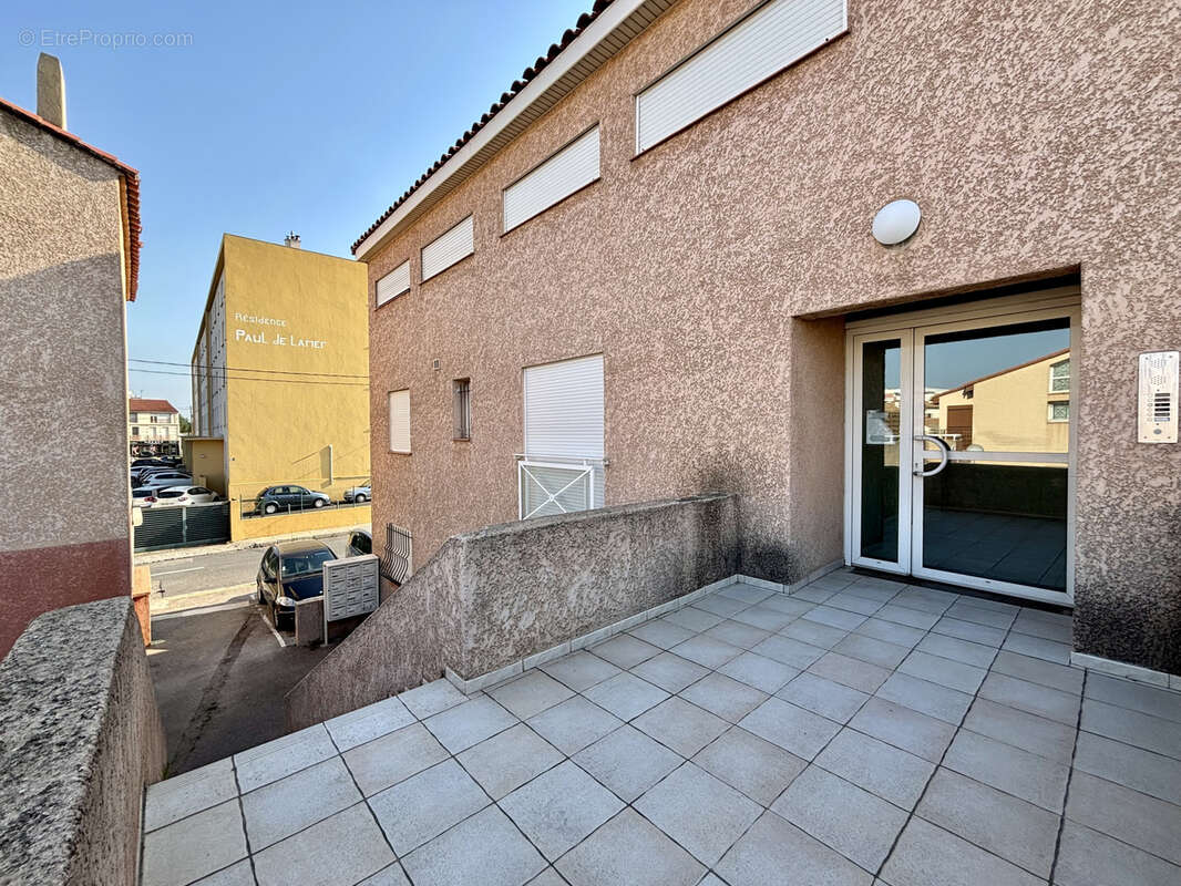 À vendre   t3 duplex de 56 m2 avec parking privatif   saint-assiscle - photo 9