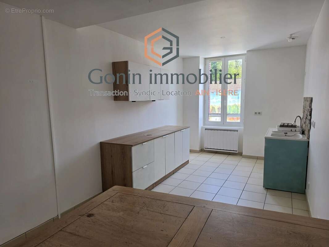 Appartement à SAINT-JEAN-LE-VIEUX