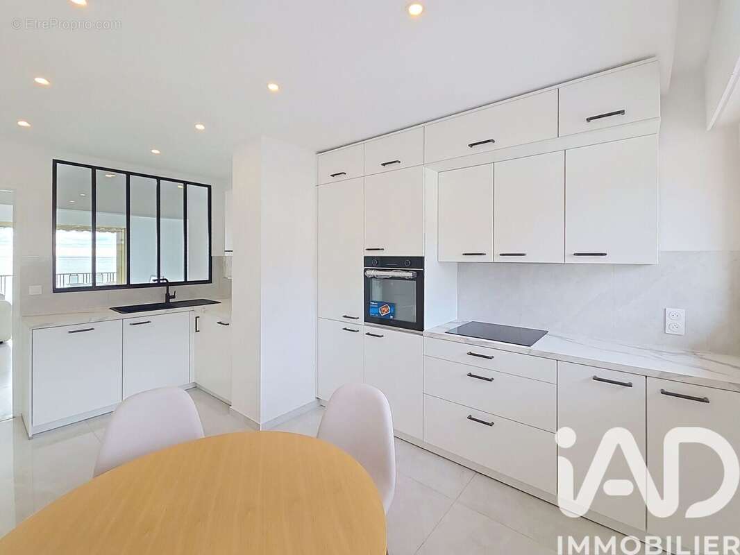 Photo 9 - Appartement à ROQUEBRUNE-CAP-MARTIN